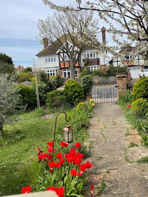 Avenue_1barnes * Westgate-on-Sea